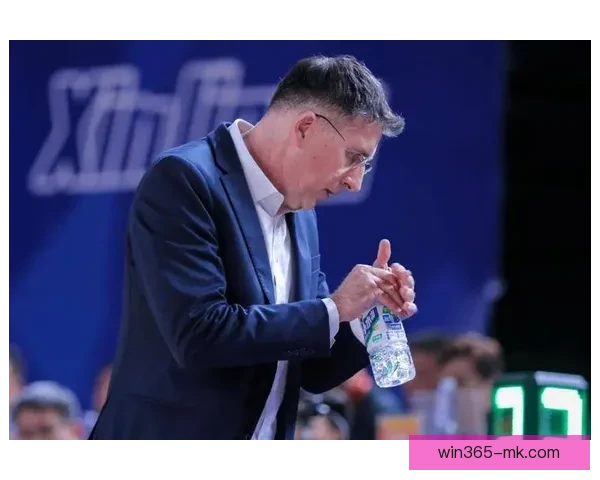 格兰谈伤病困扰一号位无奈李炎哲寄语球员专注自身发挥